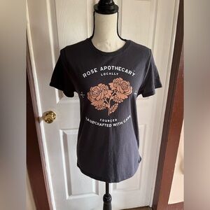 Women’s graphic tee